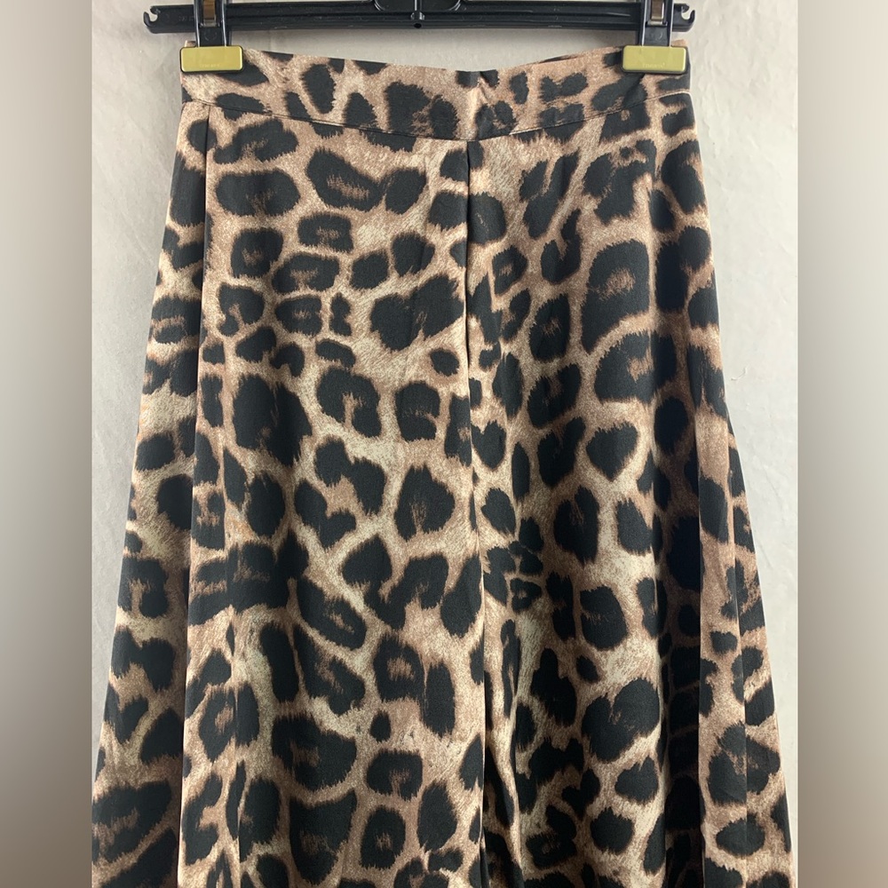 High Waist Leopard Wide Leg Pants - Picture 7 of 9